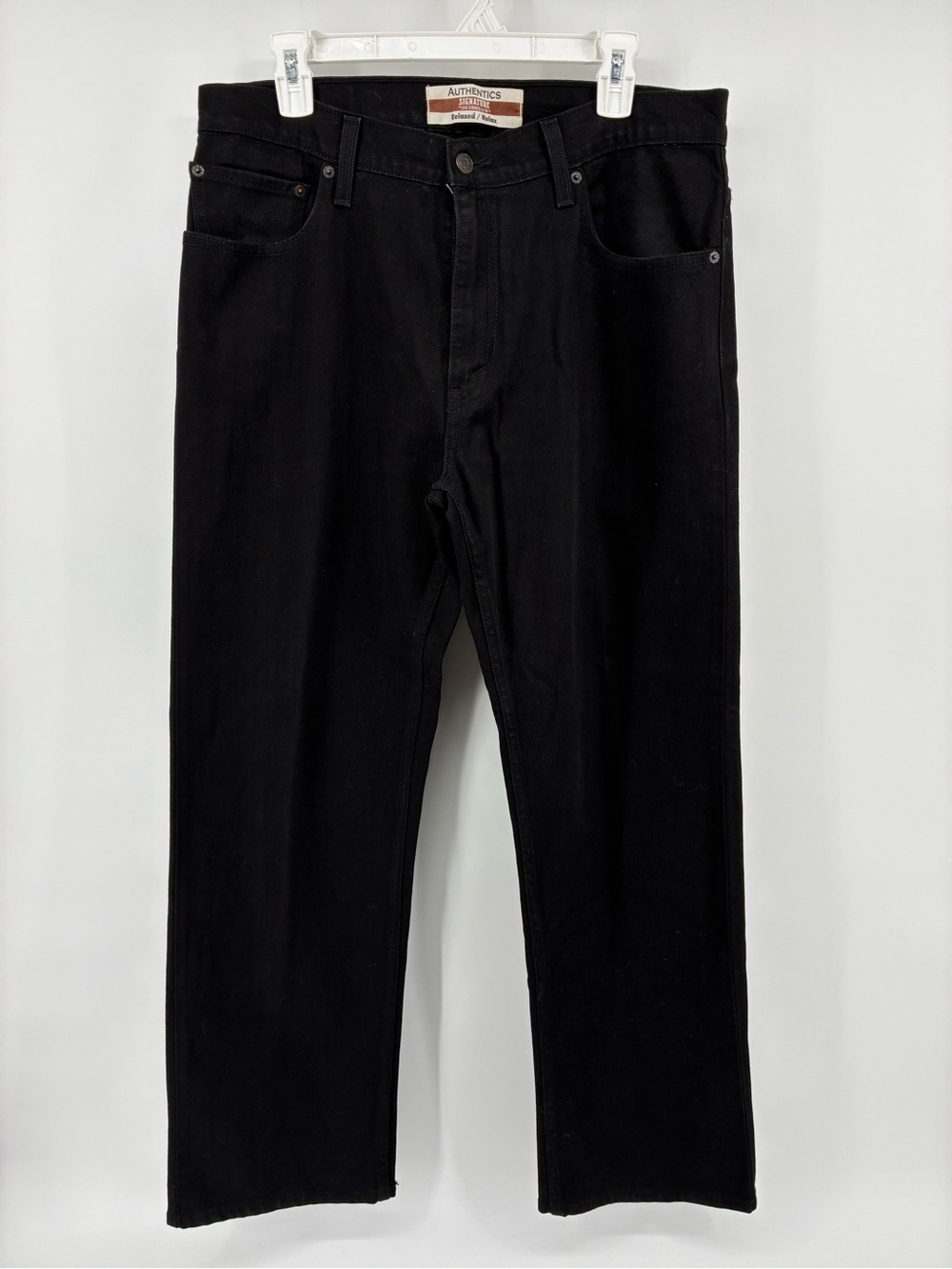 Signature by Levi Strauss Men's Relaxed Black Jeans